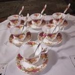 Royal Albert Old Country Roses 6db angol porcelán teáscsésze alátéttel, kanállal fotó