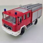 JG48 H0 1: 87 Preiser MAN M90 LF 16 TLF tűzoltóautó + ajándék H0 tűzcsap fotó