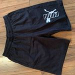 Puma M-es fekete rövidnadrág fotó