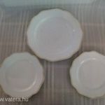 Karlsbadi süteményes tál + 2 lapostányér fehér arany porcelán fotó