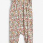 NEXT virágos playsuit 9-12 hó - Tovább is jó lehet! fotó