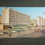 Képeslap, Románia, Bucuresti, Bukarest, Hotel Nord, autó, autóbusz, utca látkép, 1971- fotó