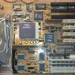 RETRO PC alkatrész - alaplap - SOCKET 7 - ASUS P/I-P55TP4N - Pentium 133 + RAM fotó
