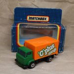 Matchbox MB-72 Dodge Commando Delivery Truck ('C' plus orange) fotó
