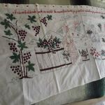 Szüreti falvédő - faliszőnyeg terítő vászonra hímzett 160 x 68 cm ritka jó felirat fotó