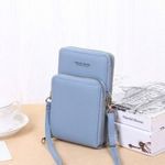 Cipzáros crossbody, női táska világos kék fotó