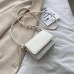 Crossbody táska, szabadidős női táska fehér fotó