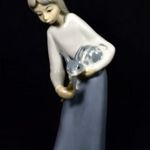 LÁNY NYUSZIVAL ... MÁRKÁS SPANYOL PORCELÁN SZOBOR X fotó
