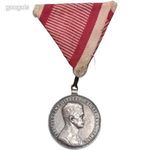 1917 - 1918 IV. KÁROLY "EZÜST" VITÉZSÉGI ÉREM EREDETI MELLSZALAGGAL - KITÜNTETÉS 250312 1200 fotó
