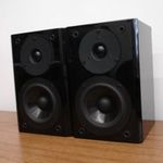Yamaha NX-E700 minőségi lakk fekete hifi polc hangfal 6ohm 40 / 110W Bass-reflex fotó