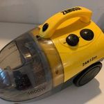 Zanussi porszívó tornádó, szuper erős szívás 4, 4 m kábel!! Autó? fotó
