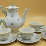 Régebbi Zsolnay virágmintás porcelán kávéskészlet, 4 sz .jelzett, nem törött, nem repedt, . fotó