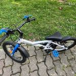 Btwin 16-os fiú kerékpár pótkerékkel fotó