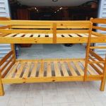 Eladó egy fenyő EMELETES ÁGY ágyráccsal. fotó
