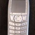 Nokia régi mobiltelefon (nem működik) (L) fotó