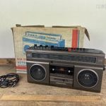 -AV145- Régi VIDEOTON RM5642S Europa Stereo Magnós Táskarádió Rádió Dobozával fotó