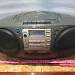 Retro halálmenő Sony CFD-370 kazettás CD-s sétálómagnó szép állapotban szocreál kádár space age 15 fotó