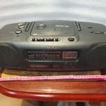 Retro halálmenő Sony CFD-10 kazettás CD-s sétálómagnó szocreál 11 fotó
