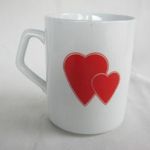 ZSOLNAY PORCELÁN BÖGRE SZÍV MINTÁVAL fotó