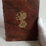 Philosophia. Antik, kézzel íródott latin nyelvű könyv, gazdagon aranyozott Esterhazy címerrel. 1773 fotó