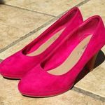 s.Oliver márkájú, művelúr, különleges, élénk Barbie pink színű, elegáns magassarkú cipő, 40-es fotó