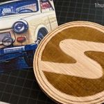 - 4db Trabant gravírozott fa poháralátét készlet - retró veterán autó - új - * 1ft nmá fotó