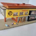 A71 H0 1: 87 FALLER 190066 Vasútállomás épület berendezéssel, figurákkal - terepasztal kiegészítő fotó