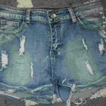Gyöngyös, szaggatott farmer short fotó