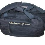 sporttáska edzőtáska 46x24x24 cm sötétkék Champion francia, cipőtartós rész, szellőző hibátlan fotó
