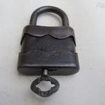 Régi lakat / elzett / 120 mm fotó