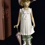 LÁNY ESERNYŐVEL KALAPBAN ... LLADRO NAO PORCELÁN SZOBOR DOBOZÁVAL X fotó