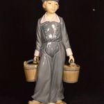 TEJHORDÓ FIÚ ... GYŰJTŐI LLADRO PORCELÁN SZOBOR X fotó