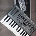 Roland SH-1A mini szintetizátor K25M billentyűzettel fotó