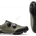 NORTHWAVE CIPŐ NW MTB REBEL 3 43, 5 SÖTÉTZÖLD 80222012-64-435 fotó