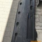 VW PASSAT B7 / jobb padlólemez takaró fotó