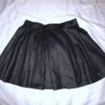 fekete bőrhatású loknis szoknya Boohoo 11 - 12 év / 146 - 152 cm fotó