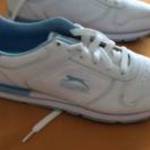 Slazenger női sportcipő utcai használatra is fotó