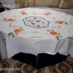 KÜLÖNLEGES KÉZZEL HÍMZETT KÉZIMUNKA terítő asztalterítő, abrosz 237x150 cm fotó
