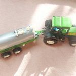 2 db játék traktor fotó