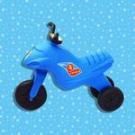 Közepes Super Bike műanyag kismotor / lábbal hajtós (142) fotó