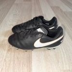 újszerű Nike Tiempo bőr stoplis 33 -as fotó