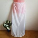 Fehér színű, megköthető derekú, 1 karikás selyem alsószoknya, abroncs, lépéskönnyítő fotó