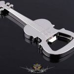 Gitár alakú nyitó - rozsdamentes acél stílusú gitár nyitó, . sörnyitó fotó