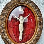 1.) Antik, ELEFÁNTCSONT Jézus Krisztus (22 cm), Korpusz 46.5 cm-es ovális fa keretben, impozáns! fotó