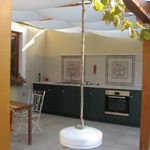 Antik lámpa porcelán búrával, igényes, látványos darab, némi fejújítási igénnyel eladó! fotó