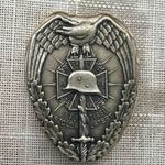 Frontharcos jelvény Ritka előkerülés Ezüst fokozat Berán , 5x4 cm. Taubler Antal fotó