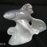 Betta hal porcelán figura fotó