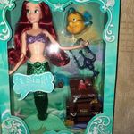 Ariel a kis habeleány éneklő disneystore baba sok extrával, az eleme sajnos lemerült, cserélni kell! fotó