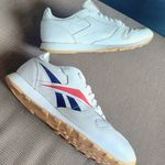 REEBOK CLASSIC WHITE SCARLET PHANTOM BLUE EF8837 FÉRFI BŐR CIPŐ - 45, 5 fotó
