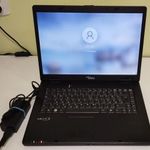 Fujitsu Amilo Li2727 kulcsrakészen új SSD-vel fotó